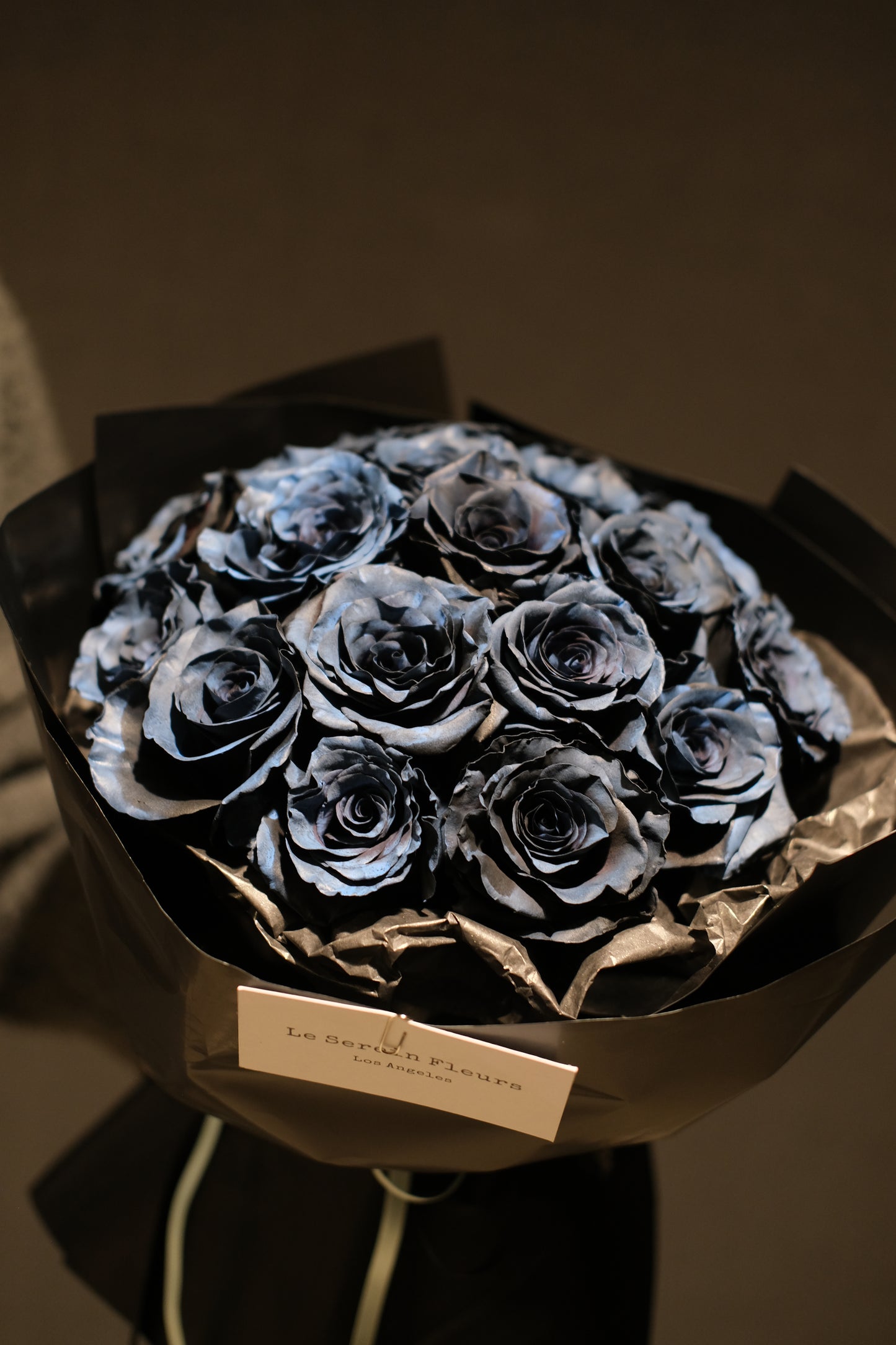 19 stems Black Blue Rose