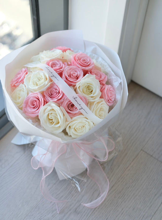 22 stems Mixed White and Pink Rose