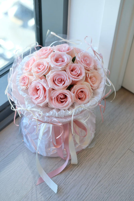 21 stems Ballet-styled Pink Rose