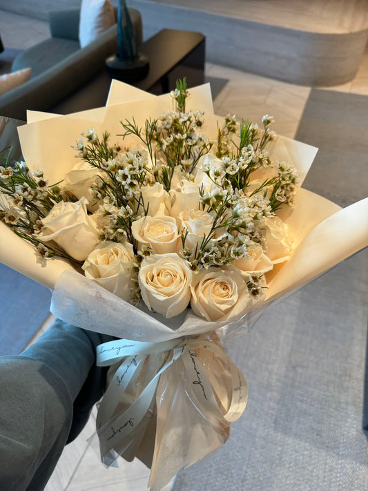 19 stems Designed White Rose Bouquet