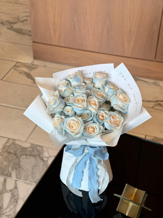 19 stems White Rose Blue-painted