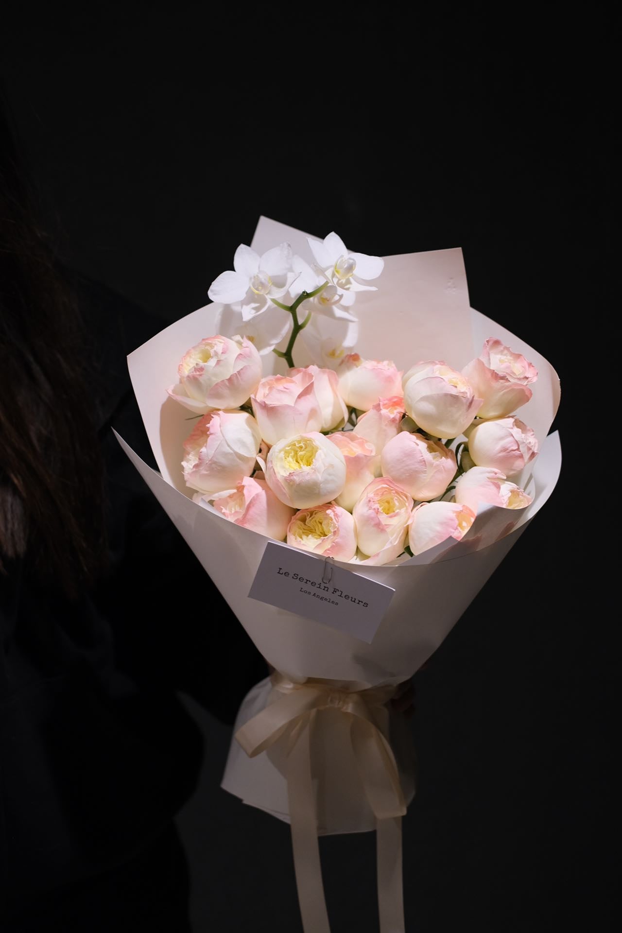 Pink-painted Juliet Roses with Phalaenopsis